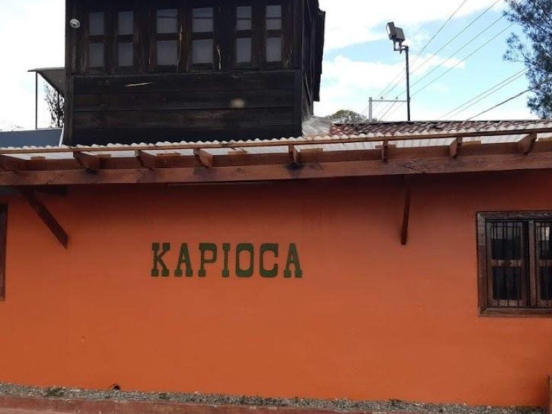 Kapioca Bar y Moé Café Bar en Constanza, recomendados por Turismo